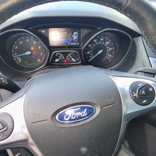 2014 Ford Focus Titanium Dashboard