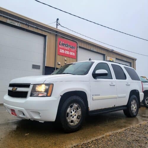 2007 Chevrolet Tahoe LS Front Drivers Side View